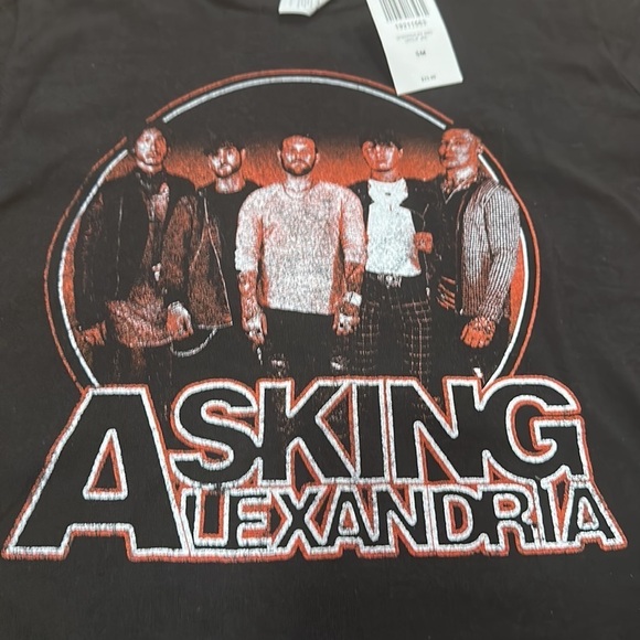 NWT Asking Alexandria hardcore Metalcore band women’s small band t-shirt black - Picture 2 of 5